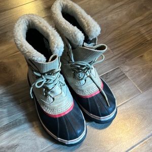 Sorel snow boots
